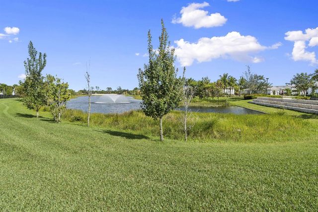 10888 Stellar Circle, Palm Beach Gardens, FL 33412