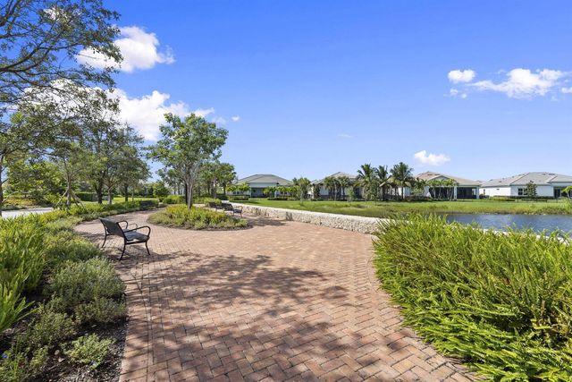 10888 Stellar Circle, Palm Beach Gardens, FL 33412