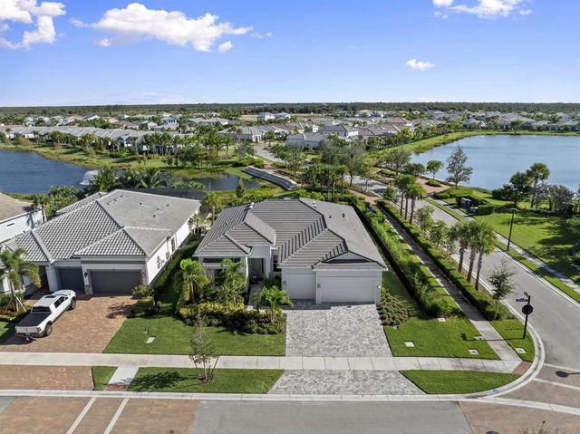 10888 Stellar Circle, Palm Beach Gardens, FL 33412