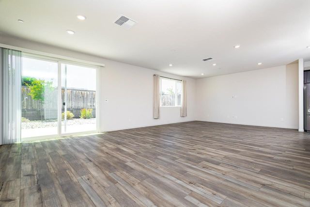407 Cardini Ct, Lincoln, CA 95648