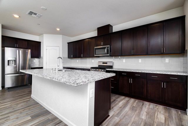 407 Cardini Ct, Lincoln, CA 95648
