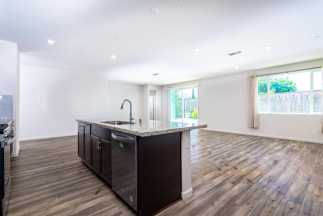 407 Cardini Ct, Lincoln, CA 95648