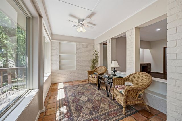 429 Rolling Hills Trail, Arlington, TX 76011