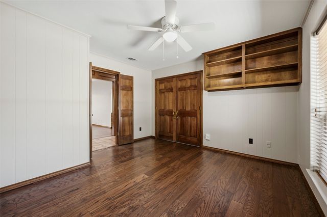 429 Rolling Hills Trail, Arlington, TX 76011