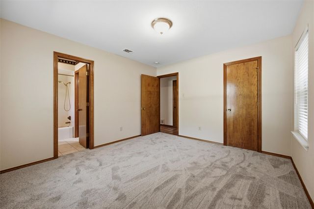 429 Rolling Hills Trail, Arlington, TX 76011