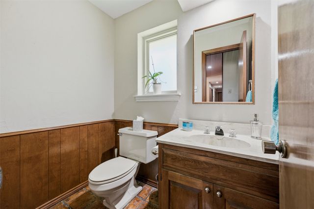 429 Rolling Hills Trail, Arlington, TX 76011