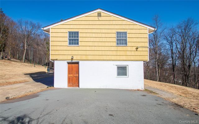 18 Russo Drive, Newburgh, NY 12550