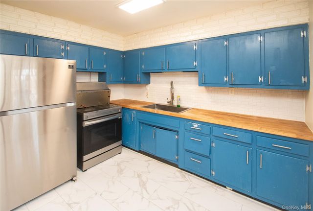 18 Russo Drive, Newburgh, NY 12550