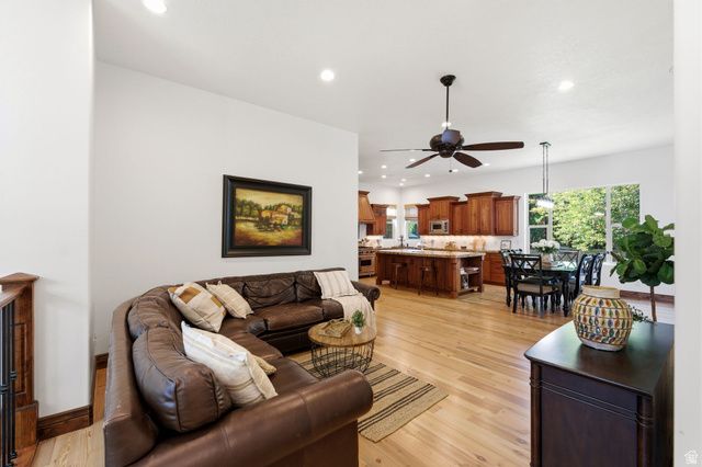 2847 W AMINI WAY, South Jordan, UT 84095