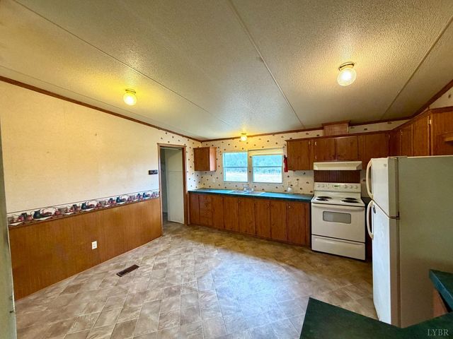 1472 Twenty Two Road, Pamplin, VA 23958