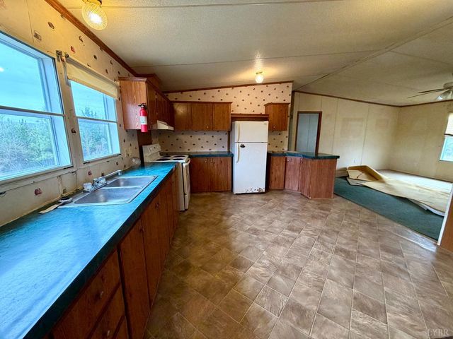 1472 Twenty Two Road, Pamplin, VA 23958