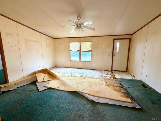 1472 Twenty Two Road, Pamplin, VA 23958