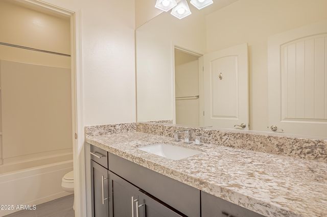 2057 W BRIANA Way, San Tan Valley, AZ 85144