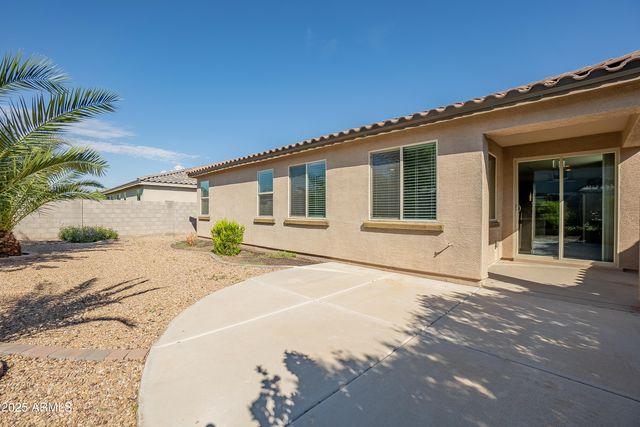 2057 W BRIANA Way, San Tan Valley, AZ 85144