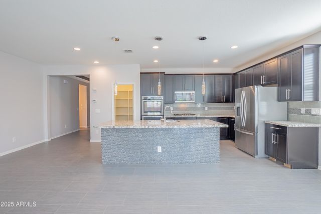 2057 W BRIANA Way, San Tan Valley, AZ 85144