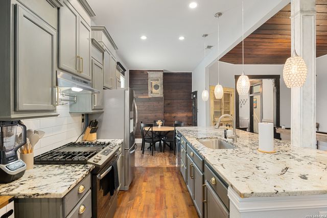 122 Vitra Pl, San Antonio, TX 78210
