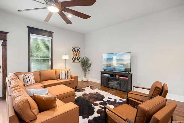 122 Vitra Pl, San Antonio, TX 78210