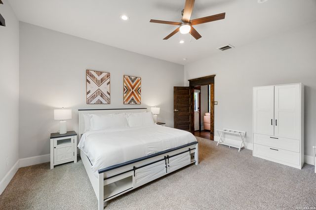 122 Vitra Pl, San Antonio, TX 78210