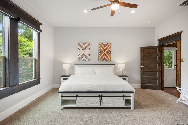 122 Vitra Pl, San Antonio, TX 78210