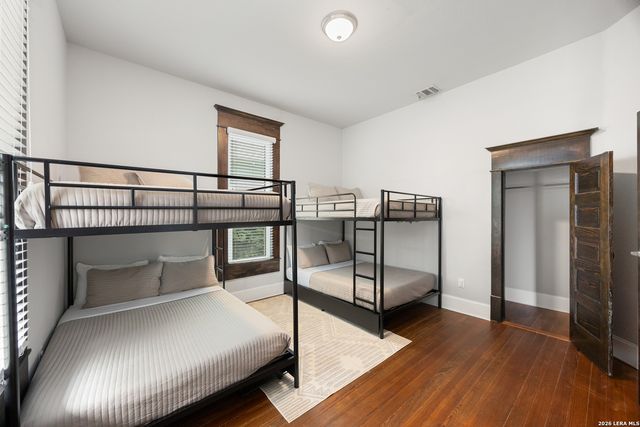 122 Vitra Pl, San Antonio, TX 78210