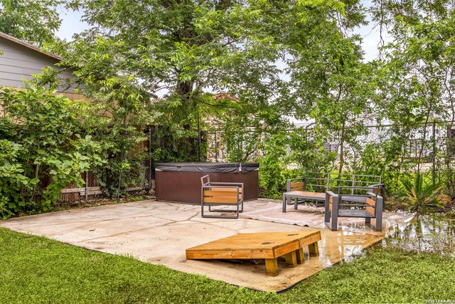 122 Vitra Pl, San Antonio, TX 78210