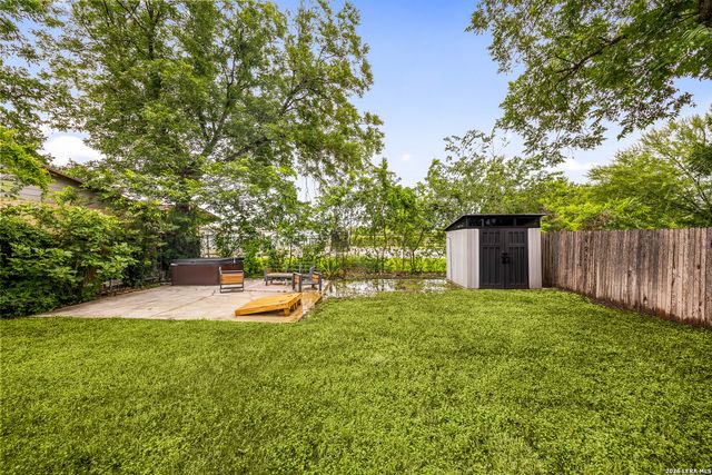 122 Vitra Pl, San Antonio, TX 78210