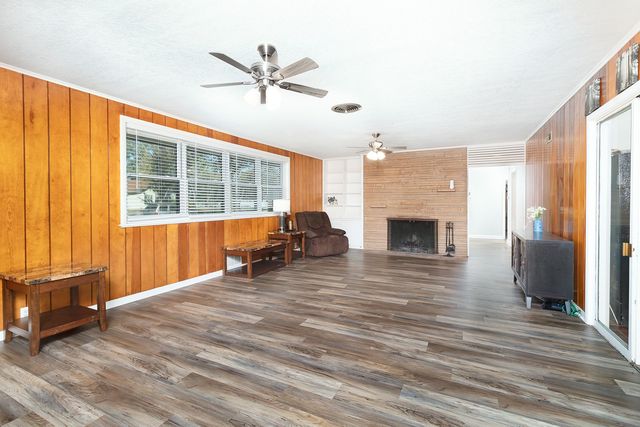 603 Grand Avenue, Brady, TX 76825