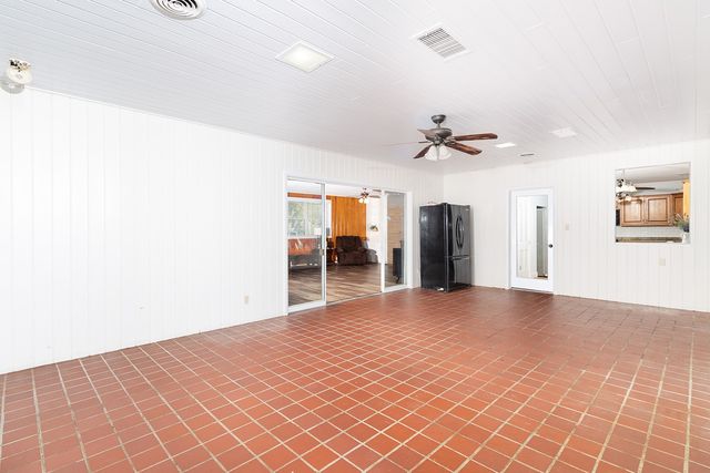 603 Grand Avenue, Brady, TX 76825