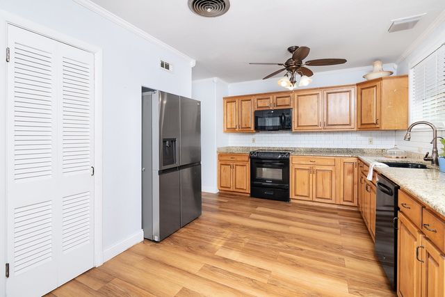 603 Grand Avenue, Brady, TX 76825