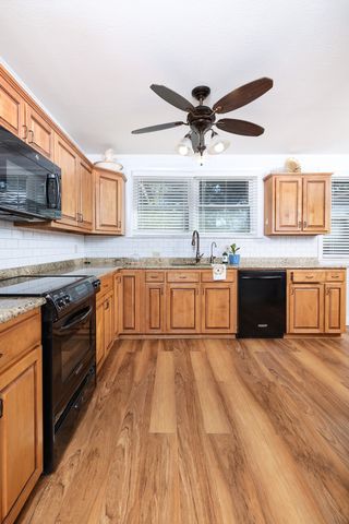 603 Grand Avenue, Brady, TX 76825