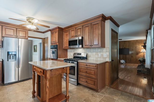 609 DUNMORE CIRCLE, Hoover, AL 35226