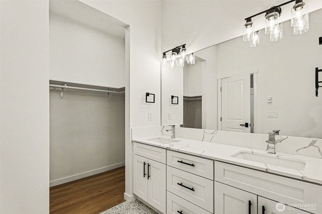 9725 4th Avenue W, Everett, WA 98204