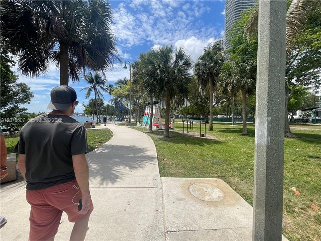 1750 N Bayshore Drive 3403, Miami, FL 33132