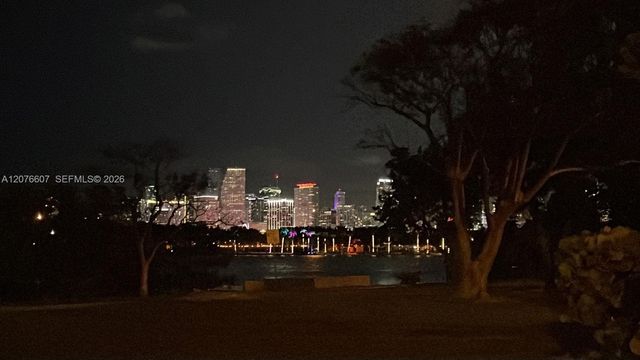 1750 N Bayshore Drive 3403, Miami, FL 33132