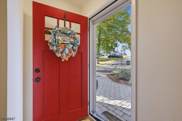52 Lacey Ave, Long Hill Twp., NJ 07933
