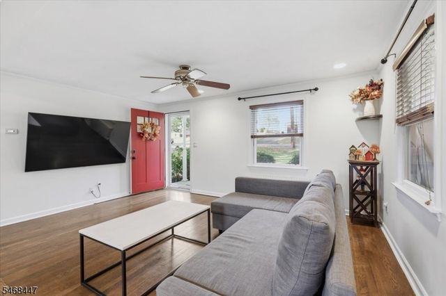 52 Lacey Ave, Long Hill Twp., NJ 07933