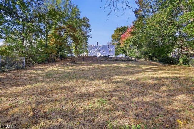 52 Lacey Ave, Long Hill Twp., NJ 07933