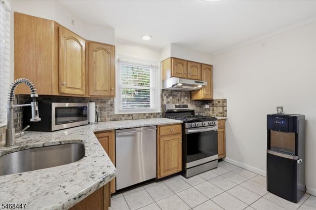 52 Lacey Ave, Long Hill Twp., NJ 07933