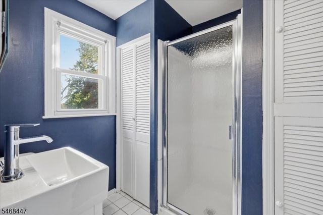 52 Lacey Ave, Long Hill Twp., NJ 07933