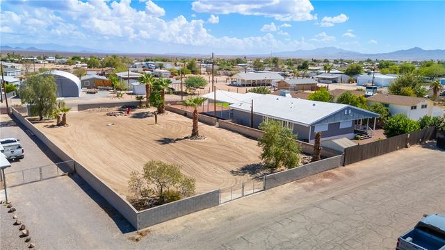 12720 Cortaro Drive, Topock, AZ 86436