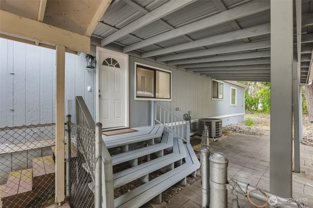 601 166th Street Ct E, Spanaway, WA 98387