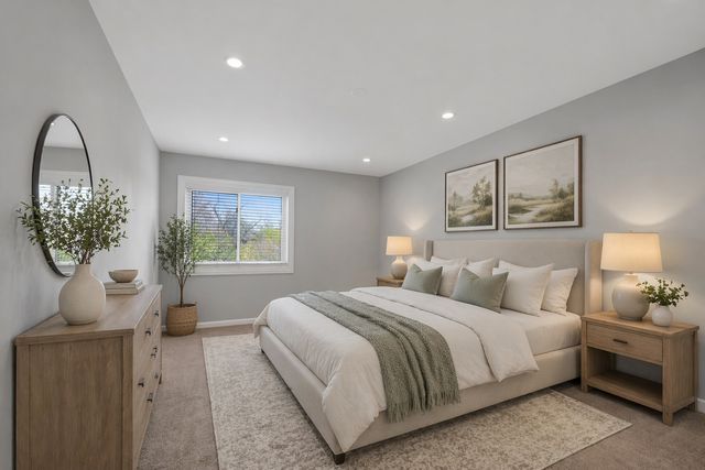 650 Murray Lane 203, Des Plaines, IL 60016