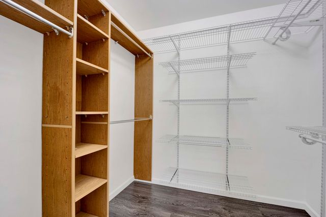 650 Murray Lane 203, Des Plaines, IL 60016