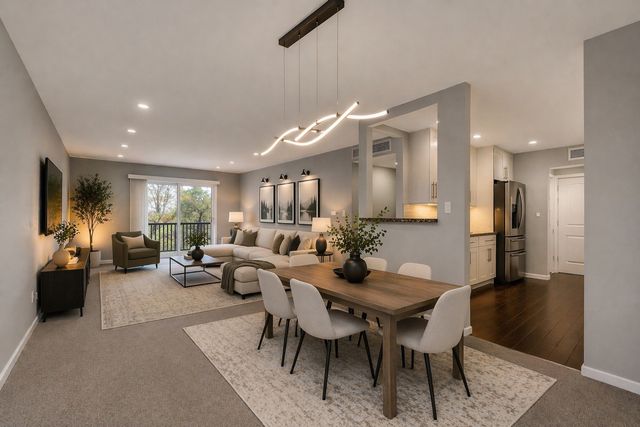 650 Murray Lane 203, Des Plaines, IL 60016