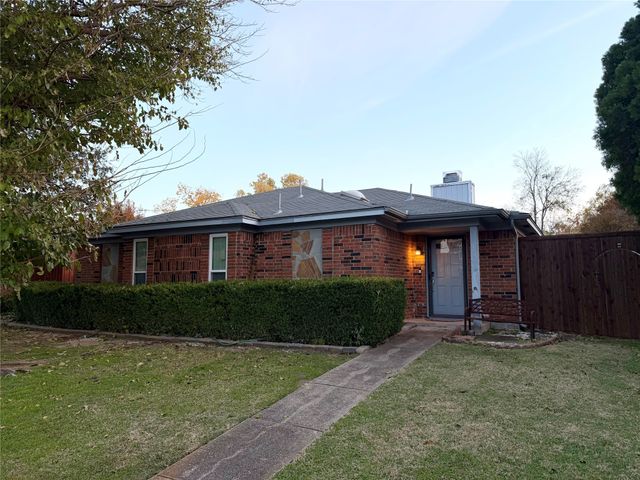 2704 Mill Trace, Carrollton, TX 75007