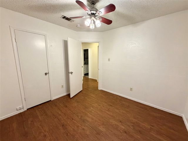 2704 Mill Trace, Carrollton, TX 75007