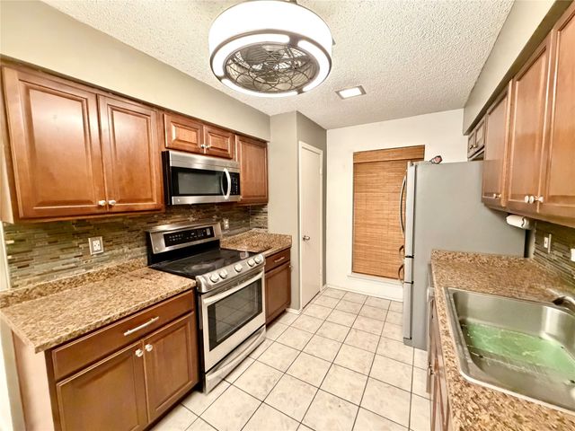 2704 Mill Trace, Carrollton, TX 75007