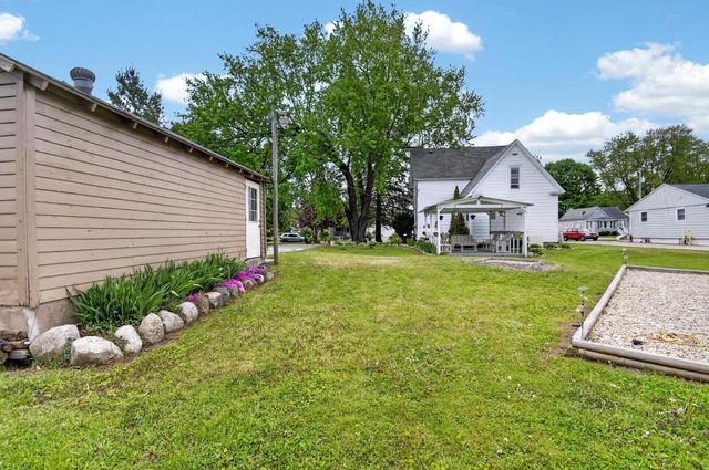 224 Howard STREET, Walworth, WI 53184