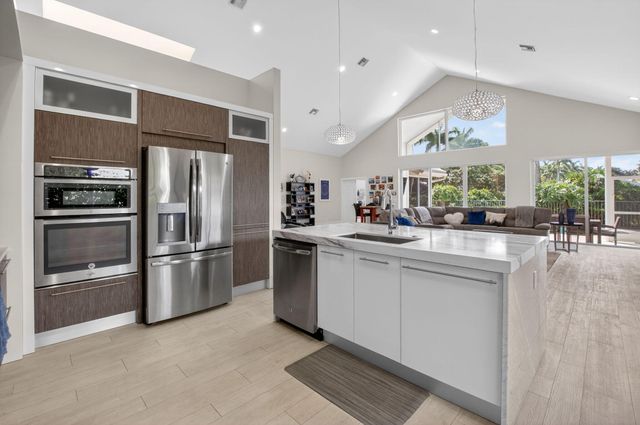 17320 Loch Lomond Way, Boca Raton, FL 33496