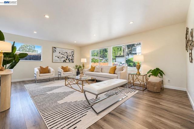 4734 Geranium Place, Oakland, CA 94619